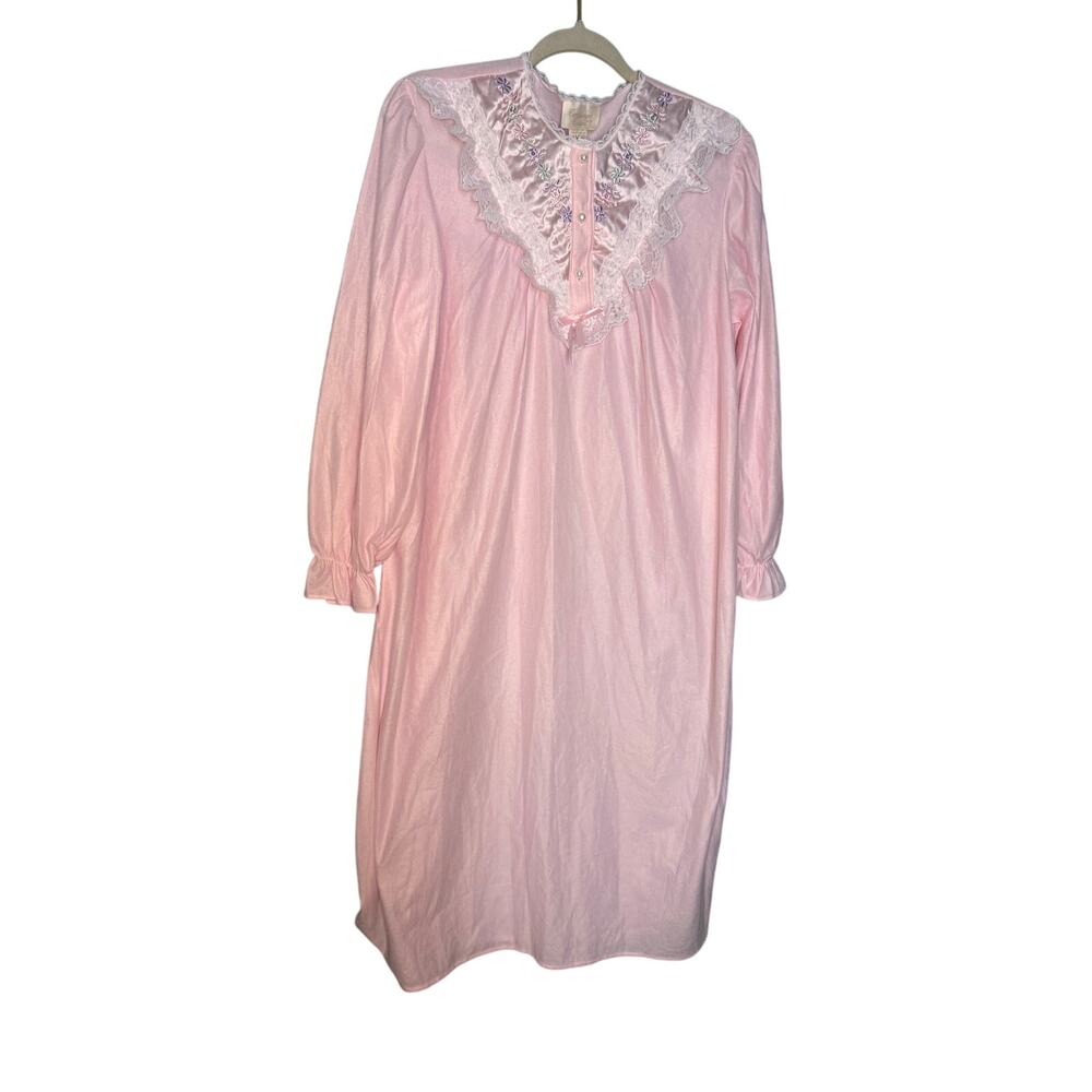 Vintage Carriage Court pink‎ lace floral embroidered nightgown